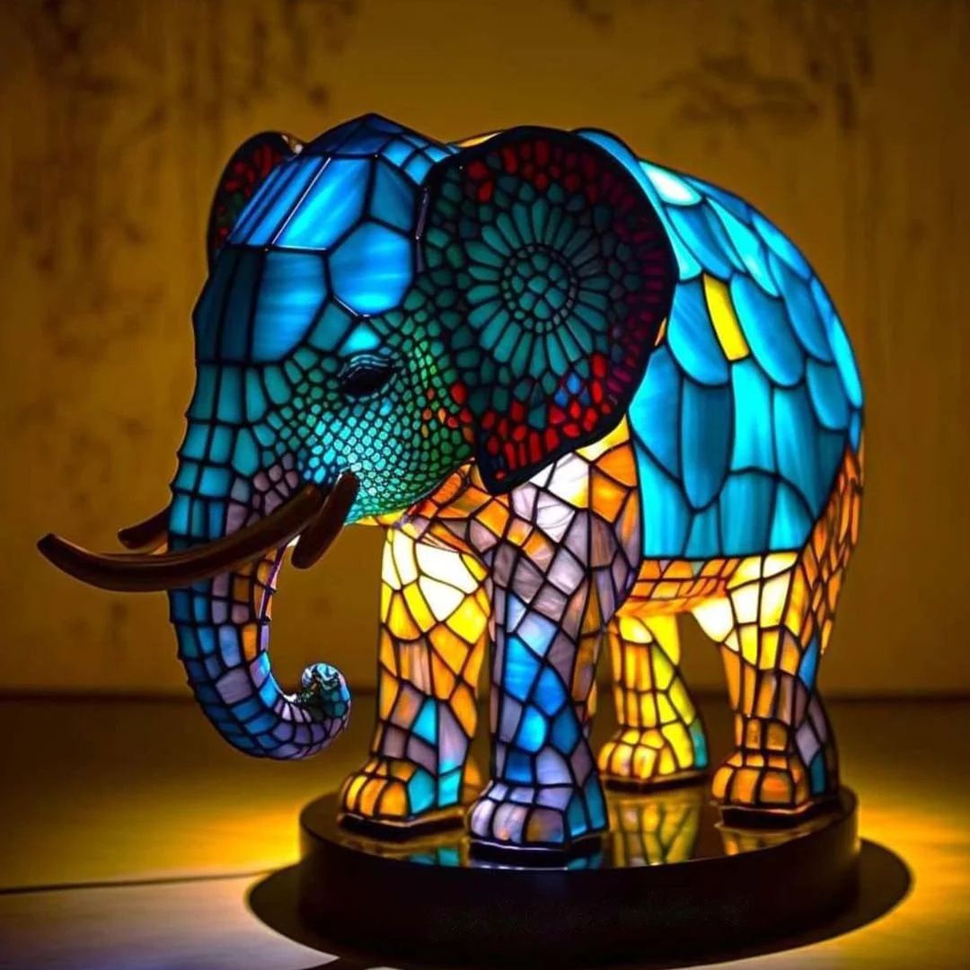 Teddy – Magical Elephant Lamp in Coloured Glass