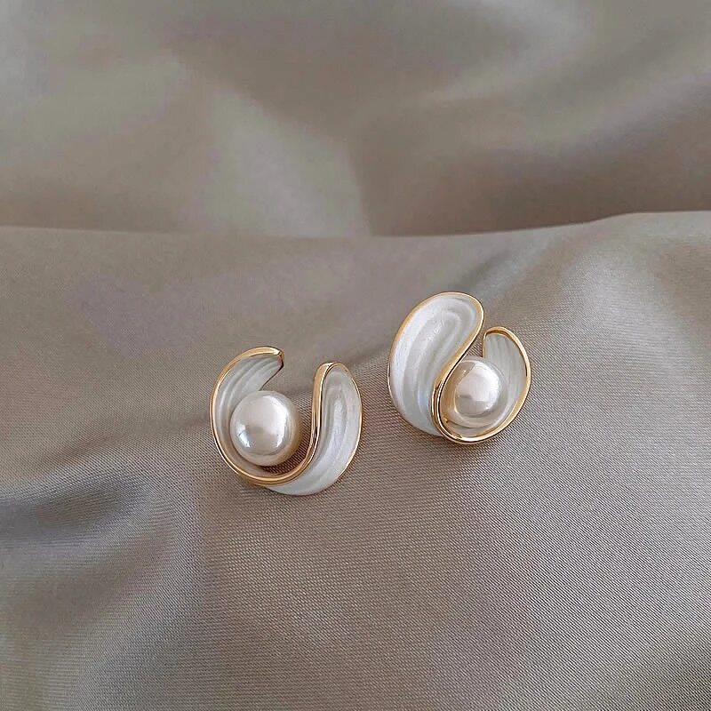 Antoinette | Luxury Earrings with White Opal