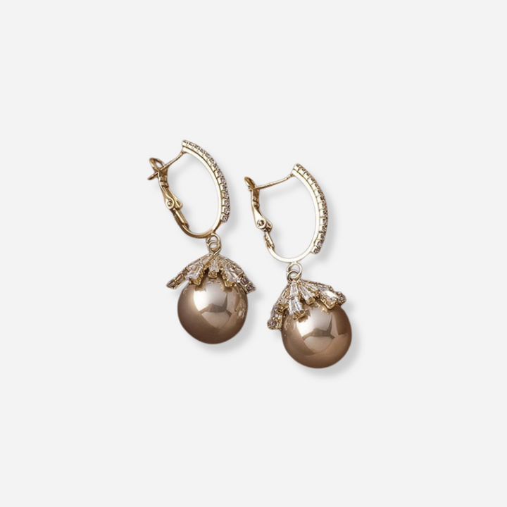 Malia | Drop Earrings with Pearl