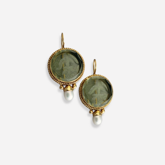 Penelope | Vintage Earrings with Green Stone and Pearl
