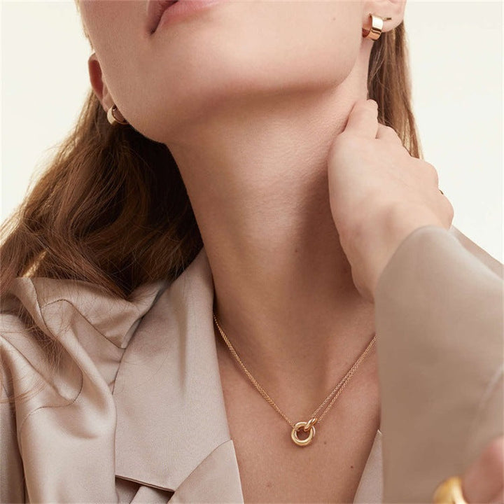 Elodie | Gold-Plated Circle Pendant Necklace