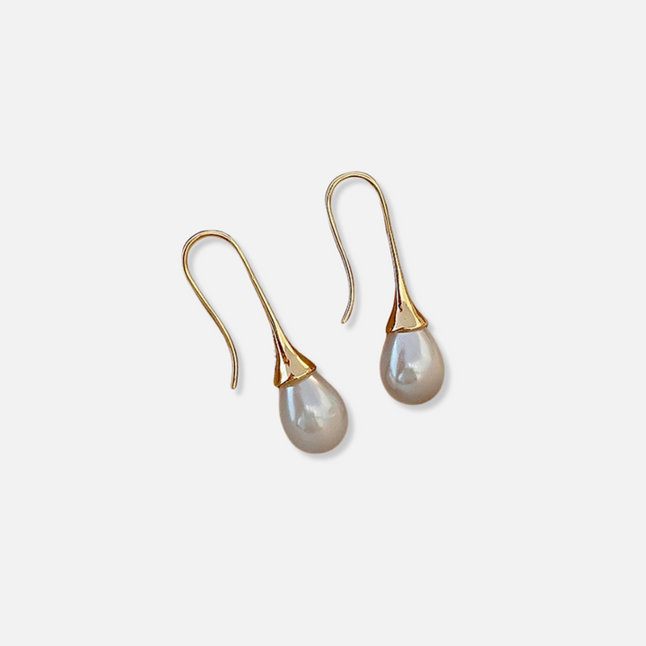 Helena | Classic Pearl Earrings