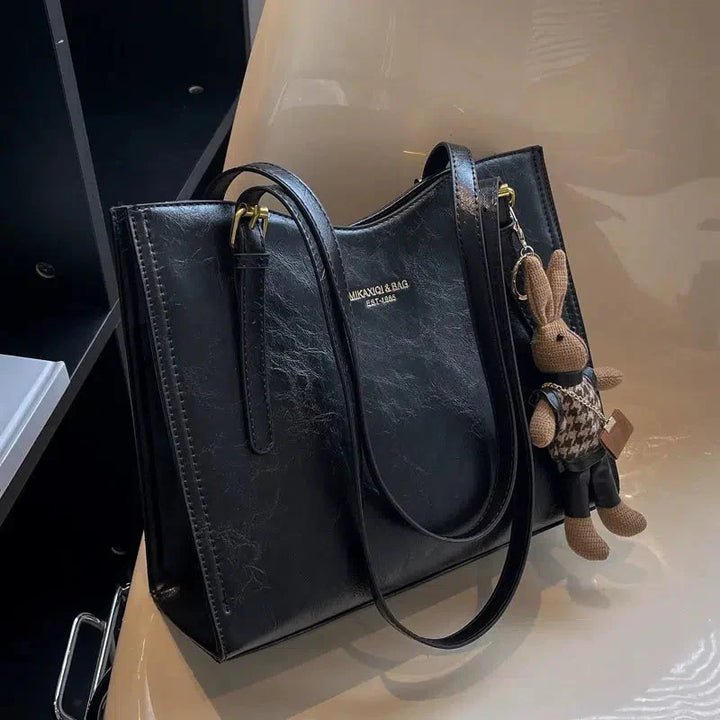 Ella | Classic Shoulder Bag