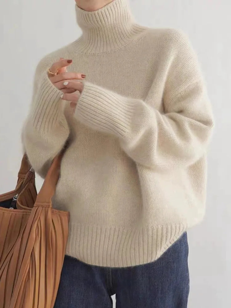 Cashmere Line - High Neck Jumper