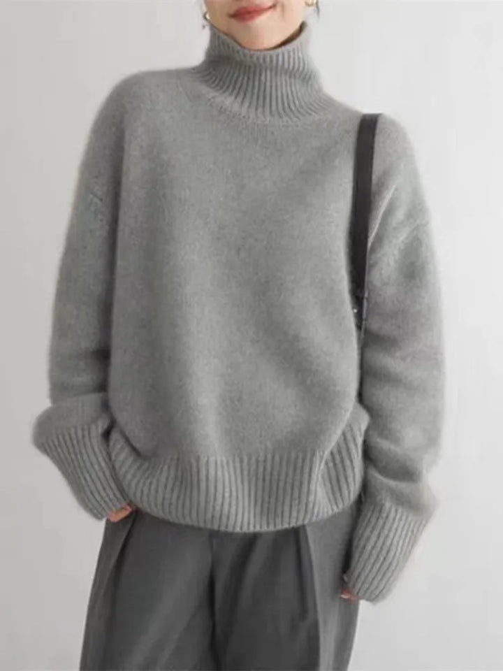 Cashmere Line - High Neck Jumper