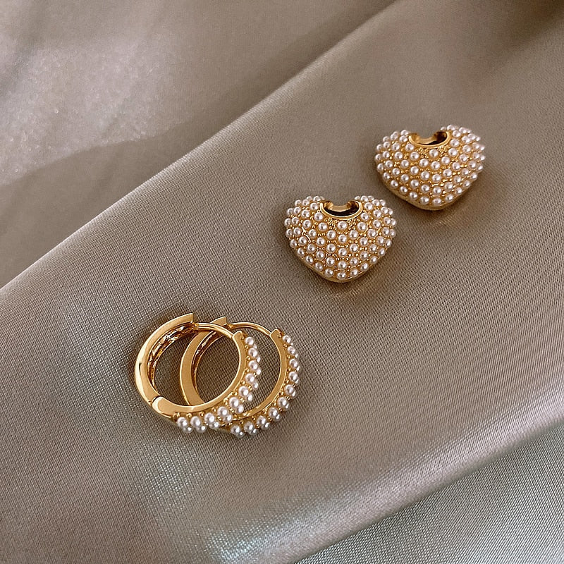 Yuli | Heart Pearl Earrings