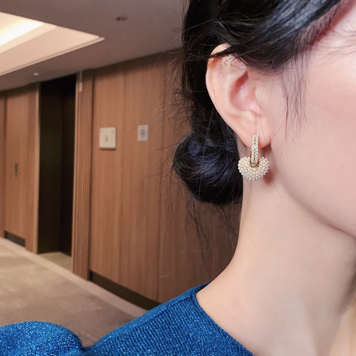 Yuli | Heart Pearl Earrings