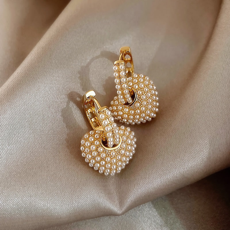 Yuli | Heart Pearl Earrings
