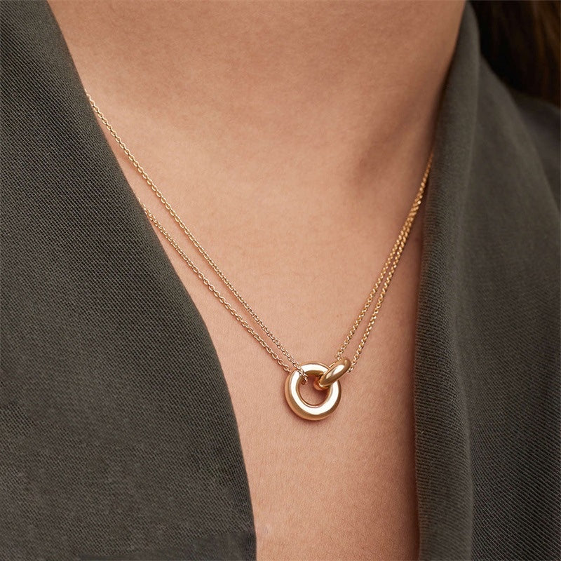Elodie | Gold-Plated Circle Pendant Necklace