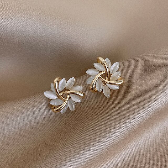 Sonja | Luxury Earrings with White Opal