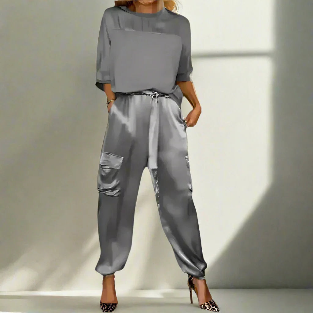 Zachte Satijnen Comfort Set met Halfwarme Trui en Broek