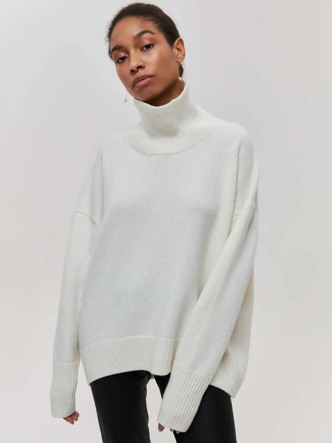 Olivia - Turtle Neck Sweater