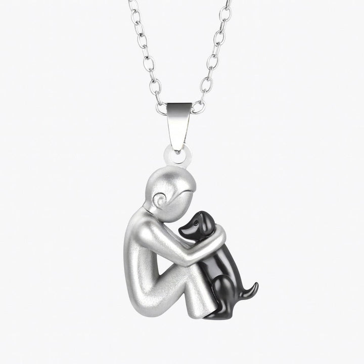 Delviera | The Embrace Necklace