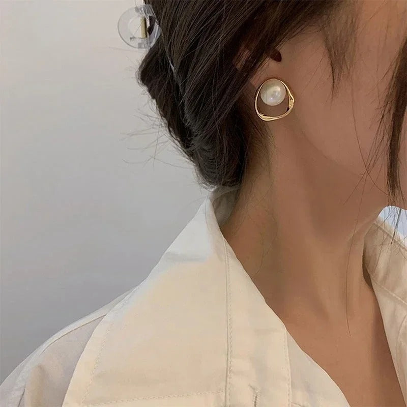 Emma | Vintage Pearl Earrings