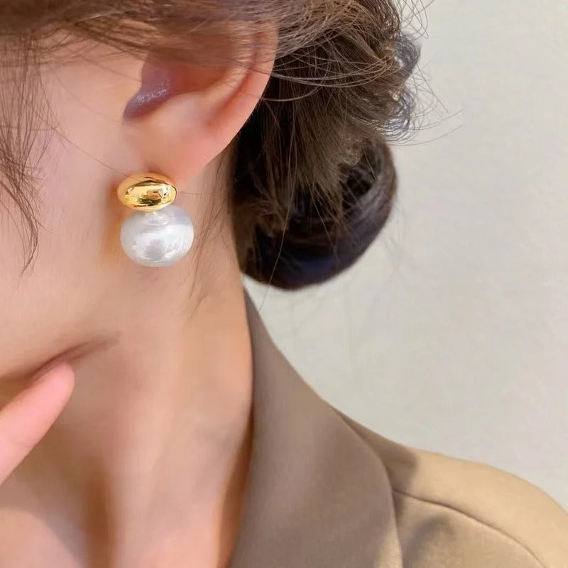 Averi | Vintage Pearl Earrings