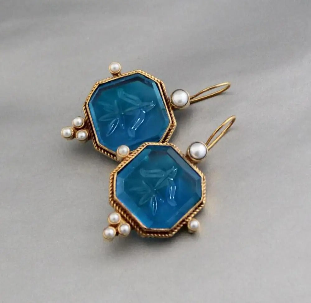 Maëlle | Vintage Earrings with Green Stone and Pearl